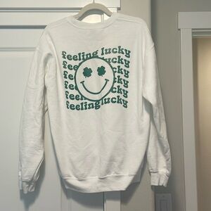 ‘Feeling Lucky’ graphic sweatshirt